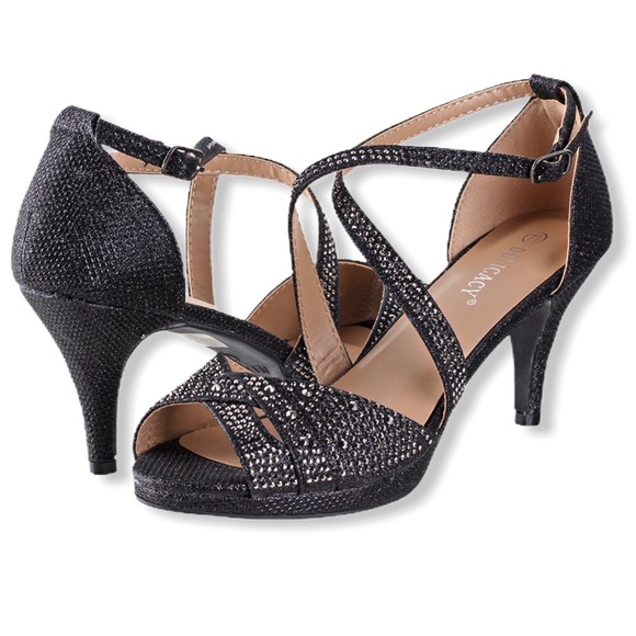 Delicacy Shoes - Delicacy Rhinestone Low Heels Sz 9